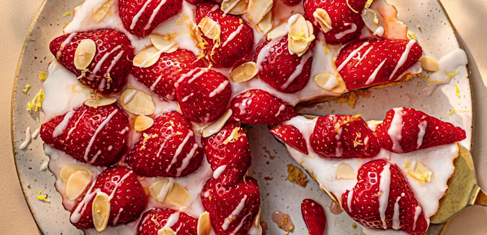 No bake strawberry Bakewell Tart
