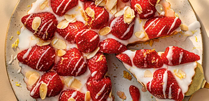 No bake strawberry Bakewell Tart
