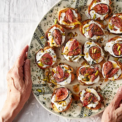 Roasted Fig, Stracciatella and Pistachio Crostini