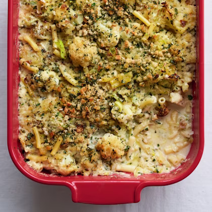 Cauli Mac and Cheese with Garlic Parsley Crumb