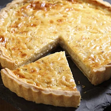Applewood Cheese and Onion Tart