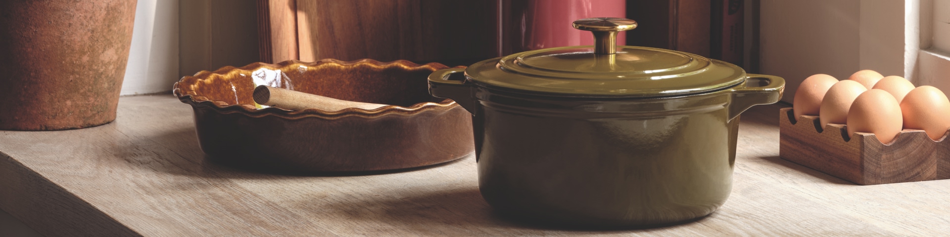M&S Cookware & Dining