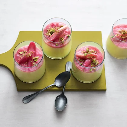 Roasted rhubarb and pistachio panna cotta
