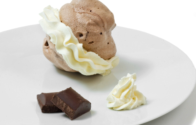 Chocolate Chip Meringues