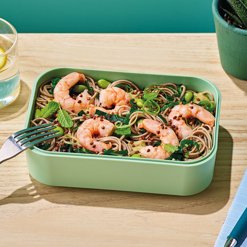 Prawns and Buckwheat Noodles with Avocado Dressing