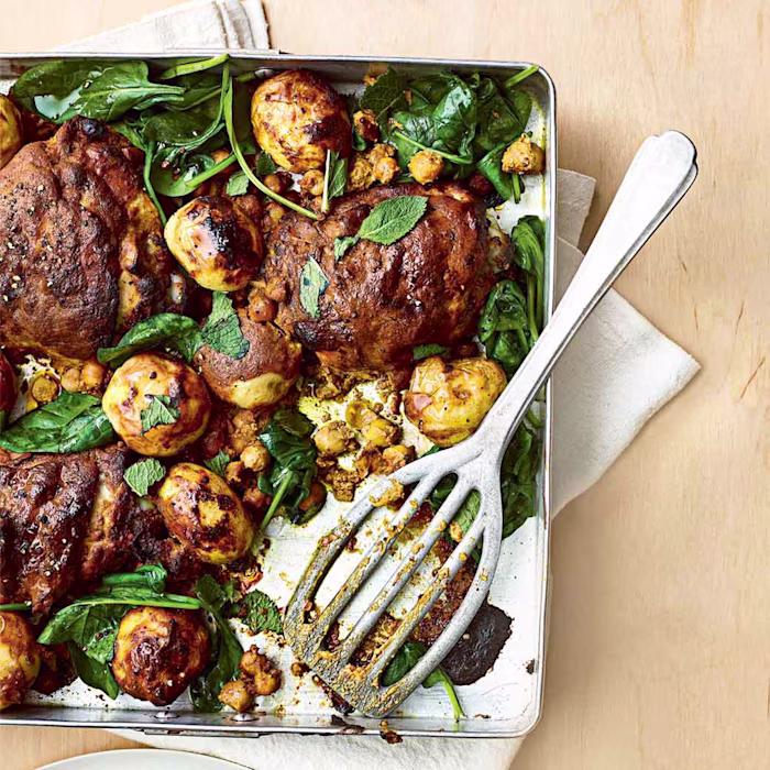 Spicy chicken, chickpea and potato bake