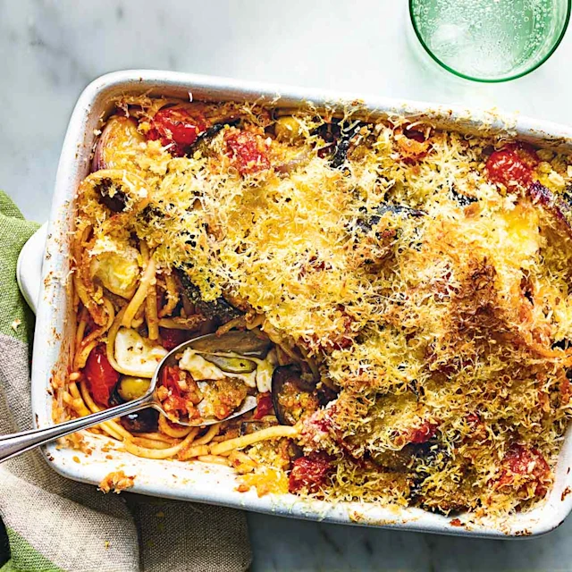 Linguine Bake with Aubergine, Cherry Tomatoes and Mozzarella