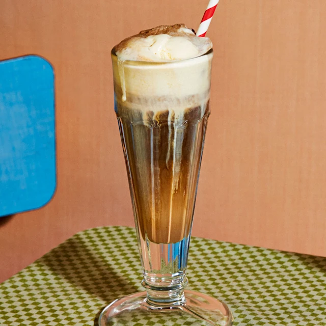 Boozy Mudslide Cola Float
