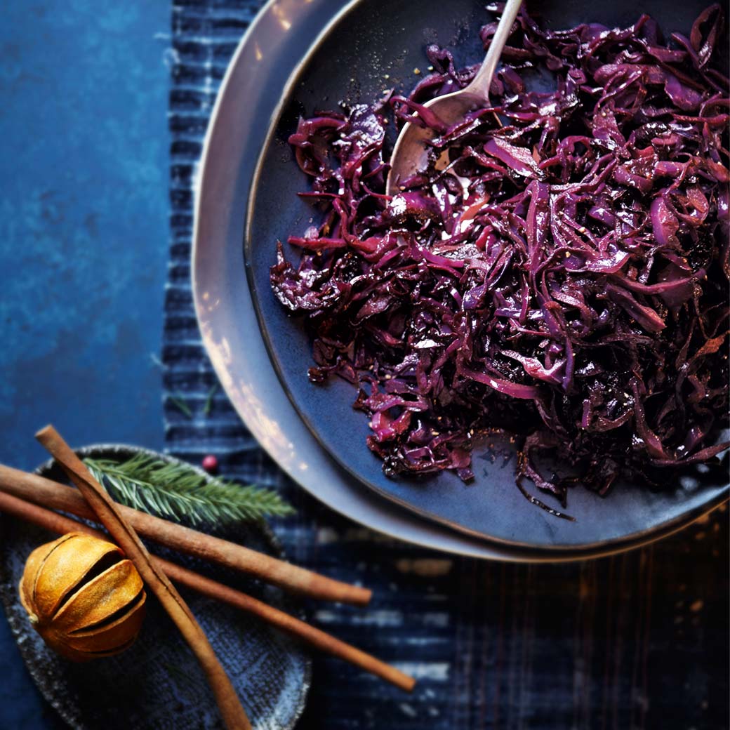 Slow Cooked Spiced Red Cabbage