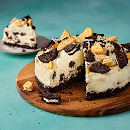 Oreo White Chocolate Cheesecake