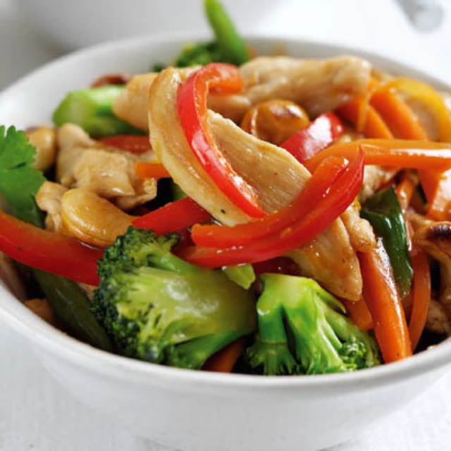 Chicken and Cashew Nut Stir-fry