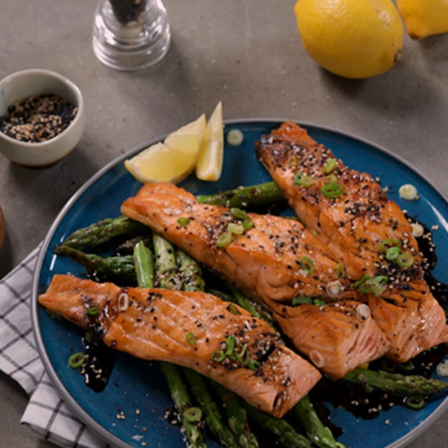Bertolli’s Grilled Salmon with Soy Sauce and Asparagus