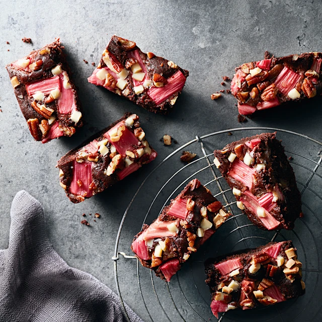 Rhubarb, Pecan and Chocolate Slices