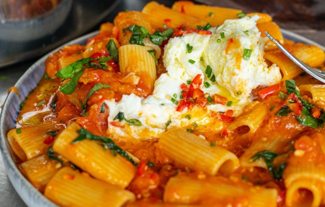 Summer Tomato Pasta