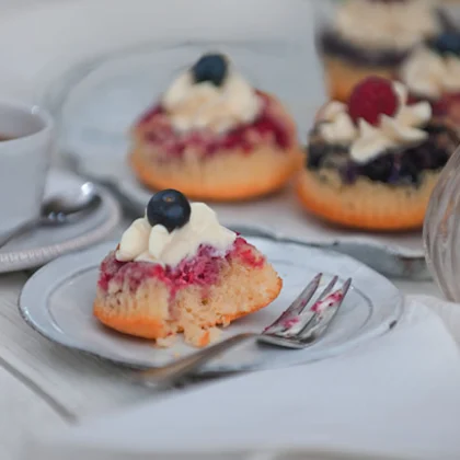 Upside-down Berry Buns