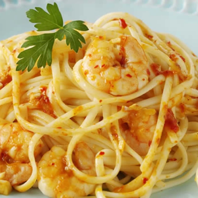 Linguine and Prawn with Chilli and Lemon Dressing