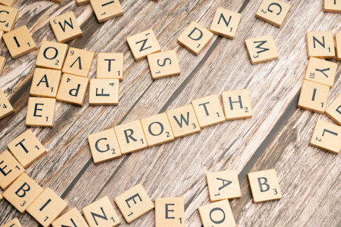 Het resultaat is meetbare gedragsverbetering en enthousiasme van docenten en leerlingen. (Photo by Markus Winkler on Unsplash)