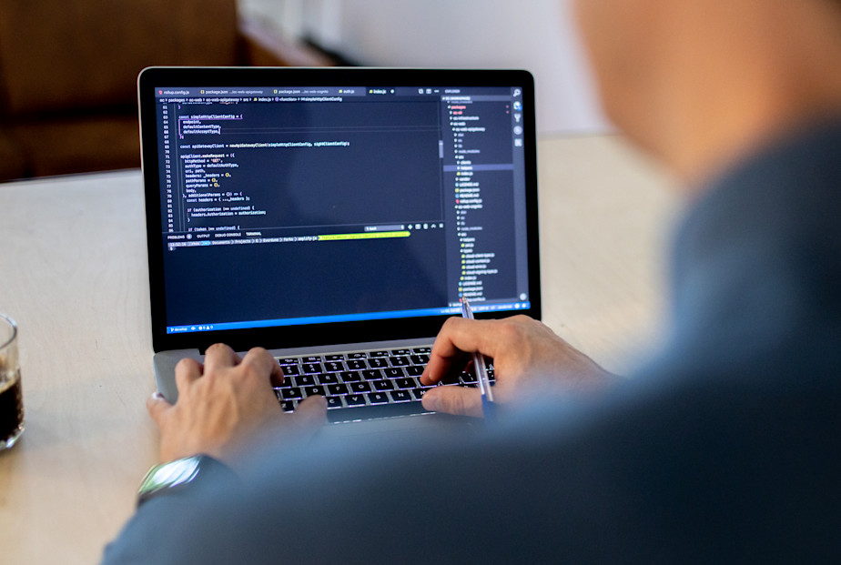 TypeScript, functioneel programmeren en het Effect framework werken uitstekend samen met AI coding agents