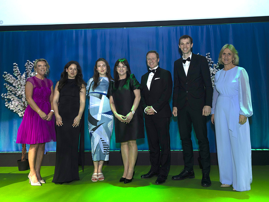 Group shot of IOB funds programmes Prize winners recognised at Irish Funds Dinner.