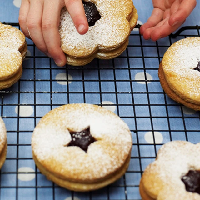 Homemade Jammie Dodgers