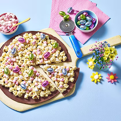 Chocolate Popcorn Pizza