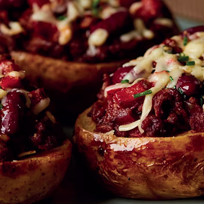 Baked Potato with Chili Con Carne