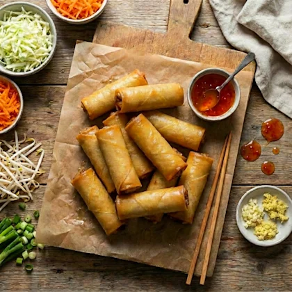 Crispy Vegetable Spring Rolls with sweet chilli sauce