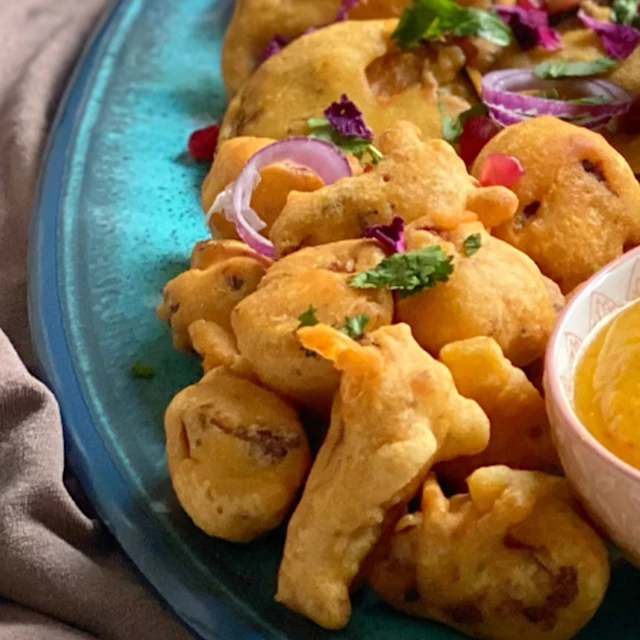 fried crispy cauliflower bites