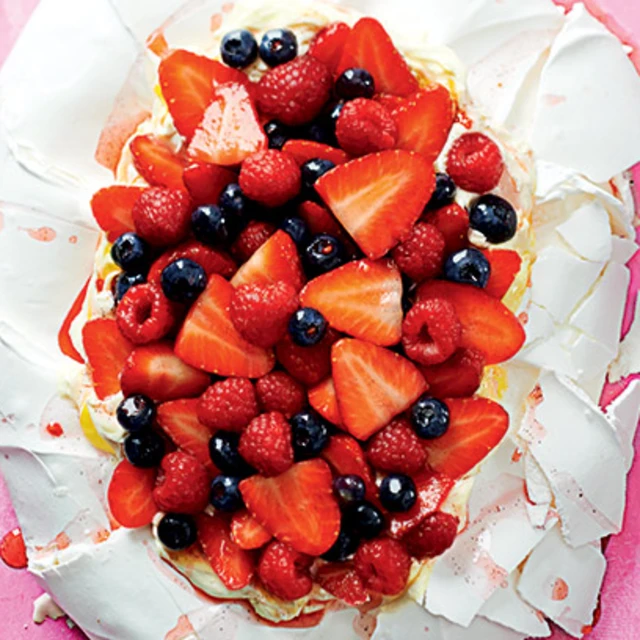 Summer Berry Pavlova
