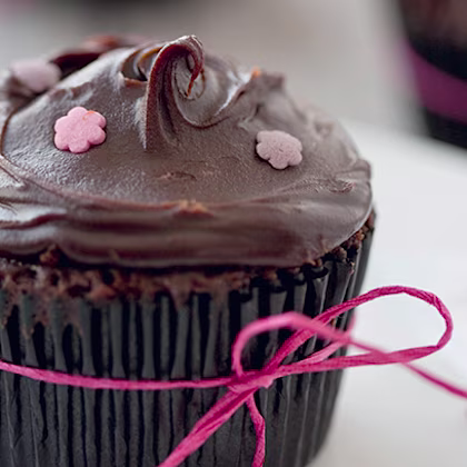 Chocolate Cupcakes with Ganache Icing