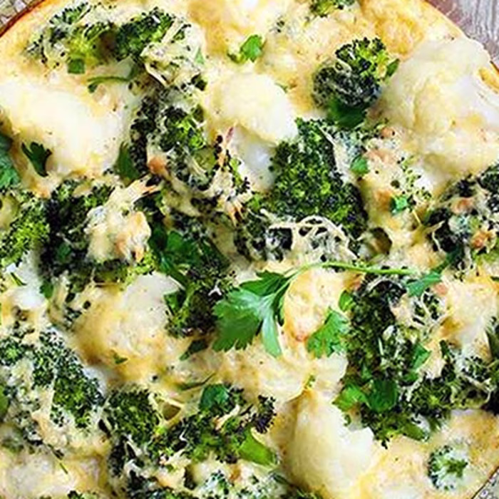 Broccoli with Cheese Sauce