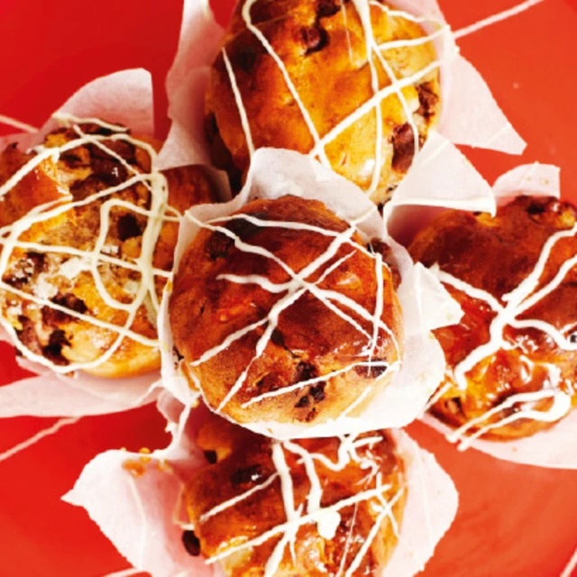 Chocolate Hot Cross Buns
