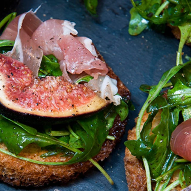 Fig, Prosciutto & Rocket Bruschetta