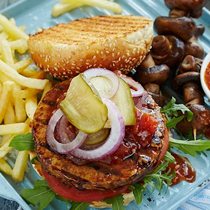 Traditional Burgers with Sweet Tomato Relish