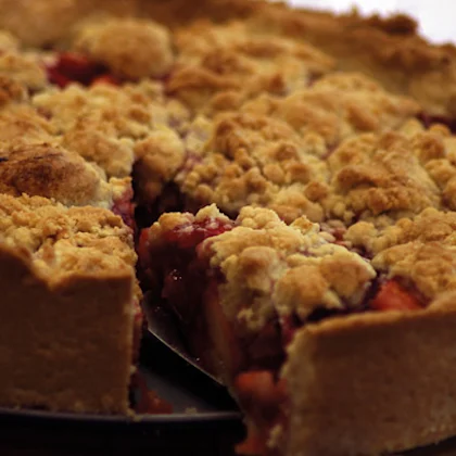 Slump Topped Apple and Raspberry Pie