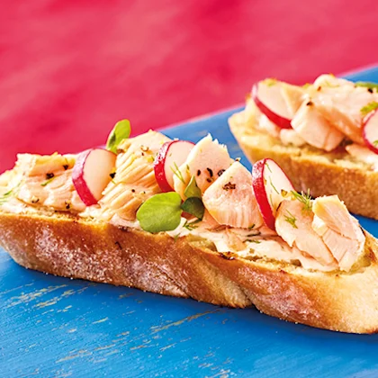 Salmon Bruschettas