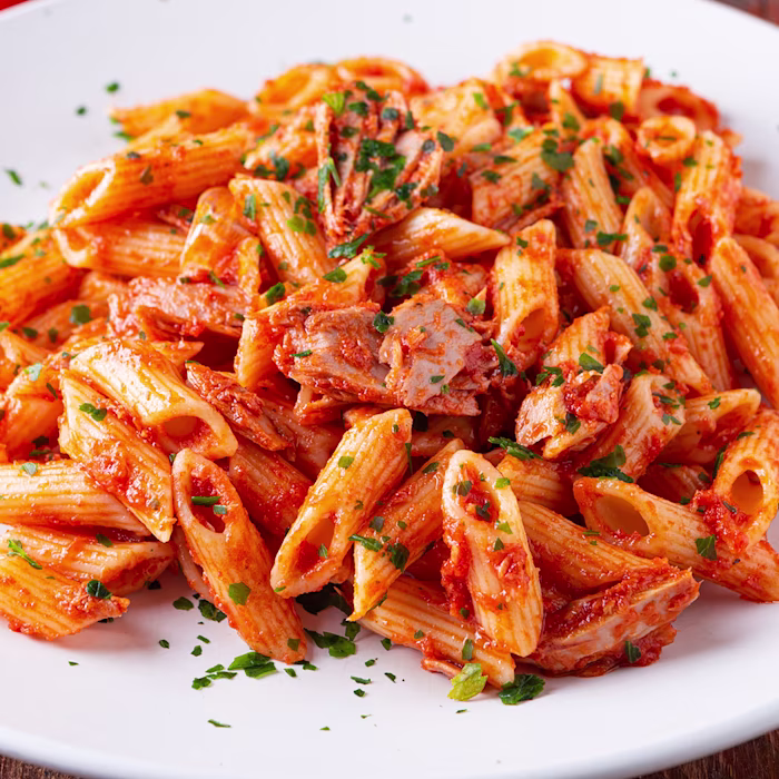 tomato based tuna and pea pasta dish