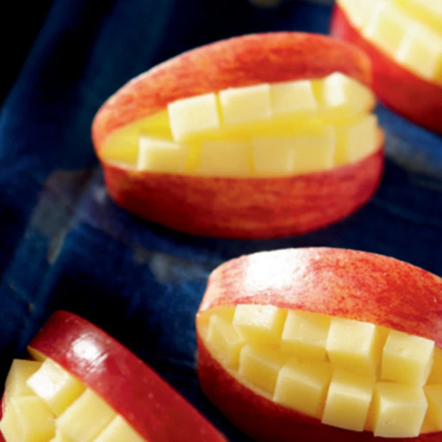 Apple Teeth