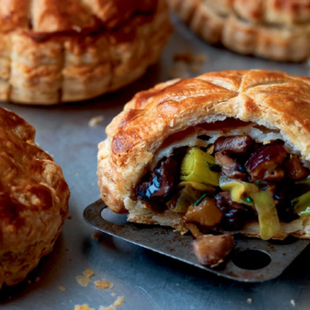 Chestnut Mushroom and Leek Pies