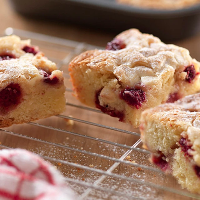 White Chocolate and Raspberry Brownies (Blondies)