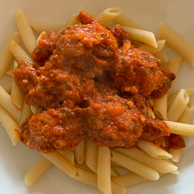 Meatballs with Pasta and Tomato Sauce
