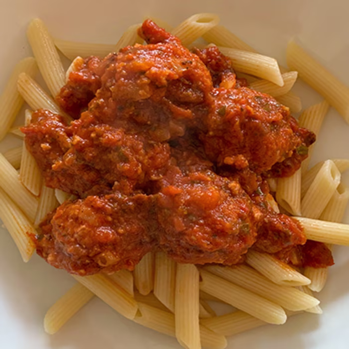 Meatballs with Pasta and Tomato Sauce