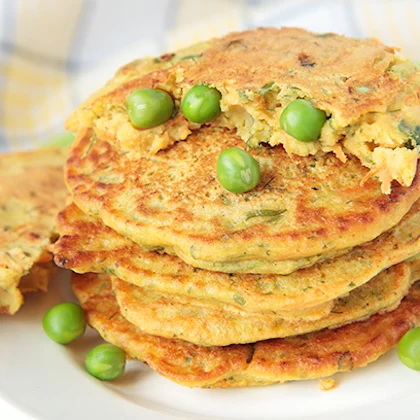 Cheesy Pea and Bacon Fritters