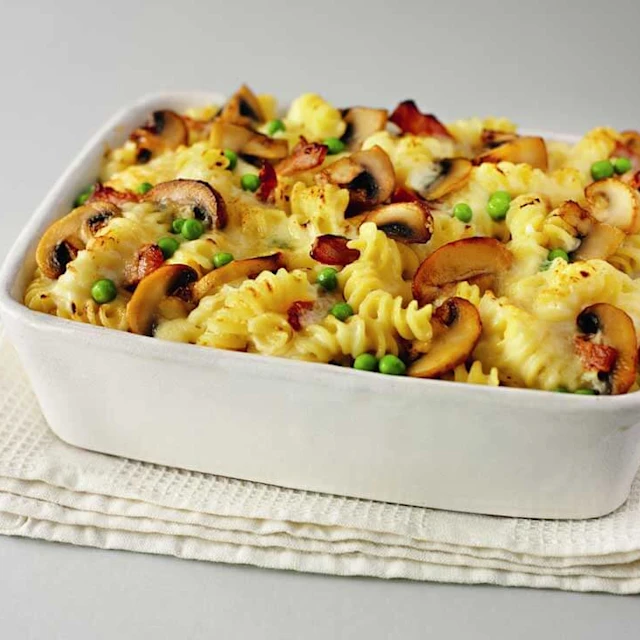 Creamy Bacon Pasta Bake with Mushrooms