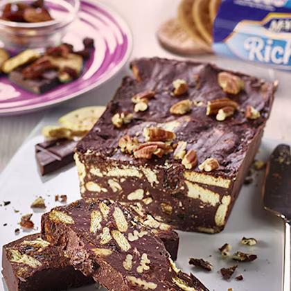 Cinnamon and Pecan Fridge Cake