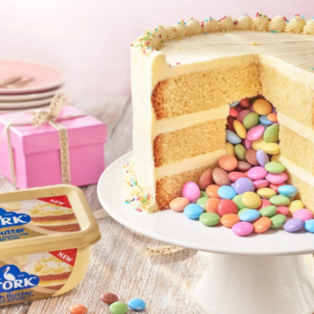 Pinata Cake