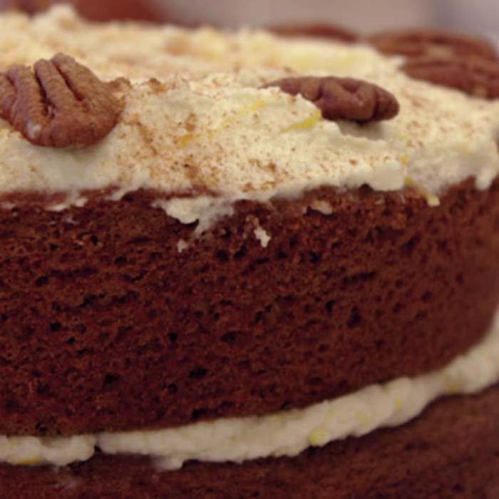 Maple and Pecan Cake