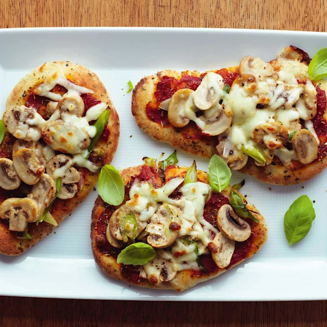 Mushroom Pizza Naans