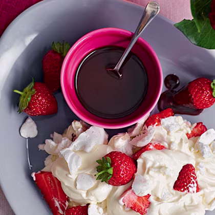 Chocolate Eton Mess