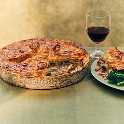 Easy Steak & Mushroom Pie